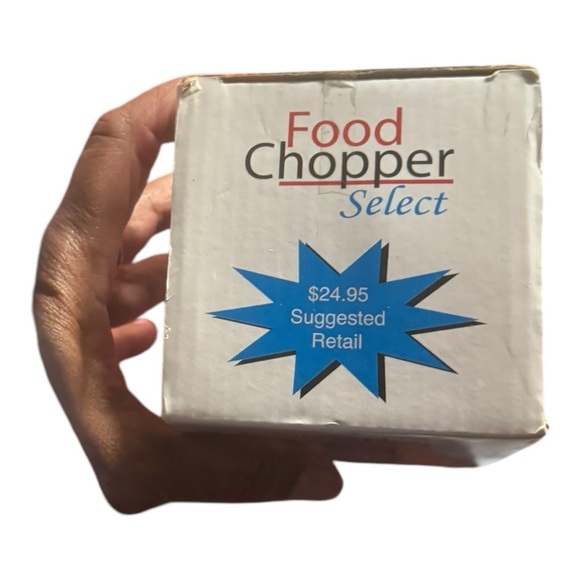 White and Blue Food Chopper - Picture 6 of 6